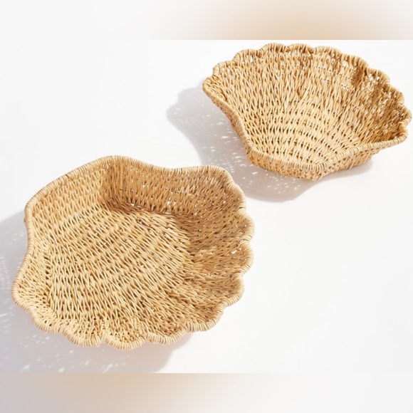 Pottery Barn Accents Nwt Pottery Barn Rattan Shell Baskets Poshmark